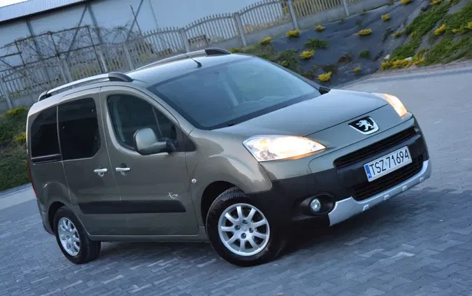 samochody osobowe Peugeot Partner cena 24900 przebieg: 219000, rok produkcji 2009 z Częstochowa